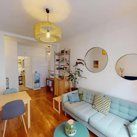 Joivy Lovely Flat Near The Majestic Eiffel Tower Paříž